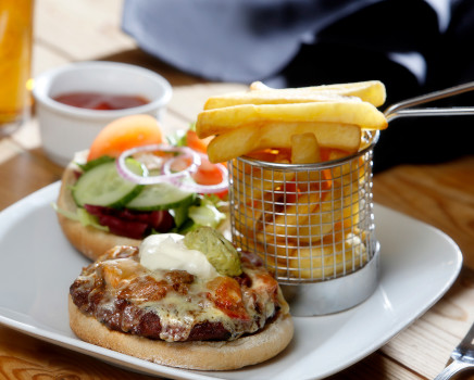 Farmers Inn Pub Food Burger