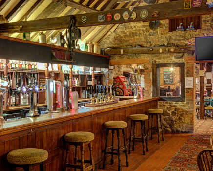 classic local bar food and drinks