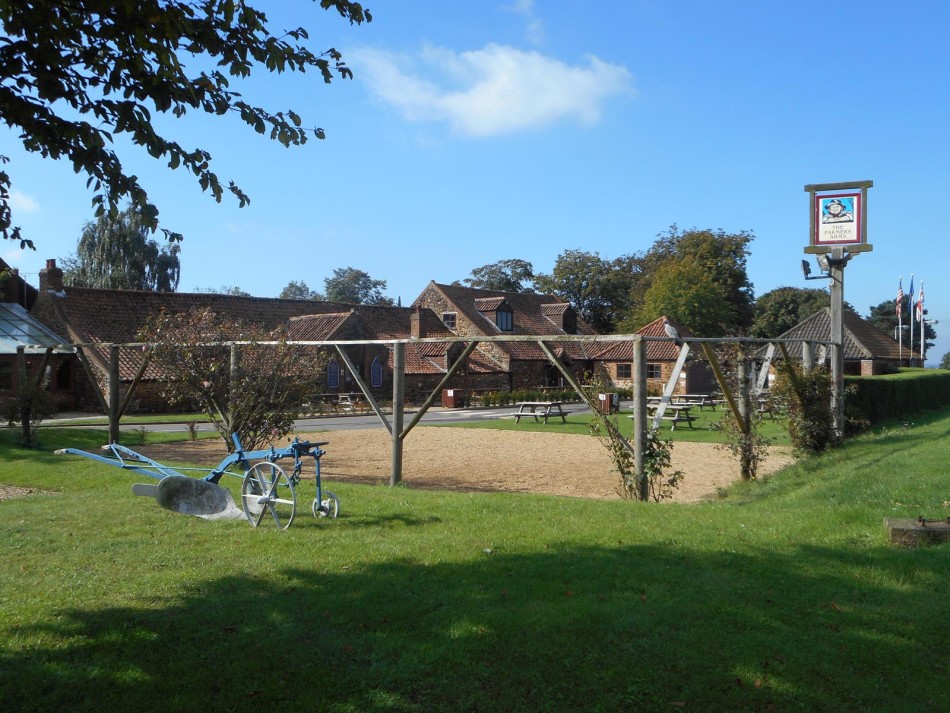 farmers inn norfolk pub outdoor walks seating